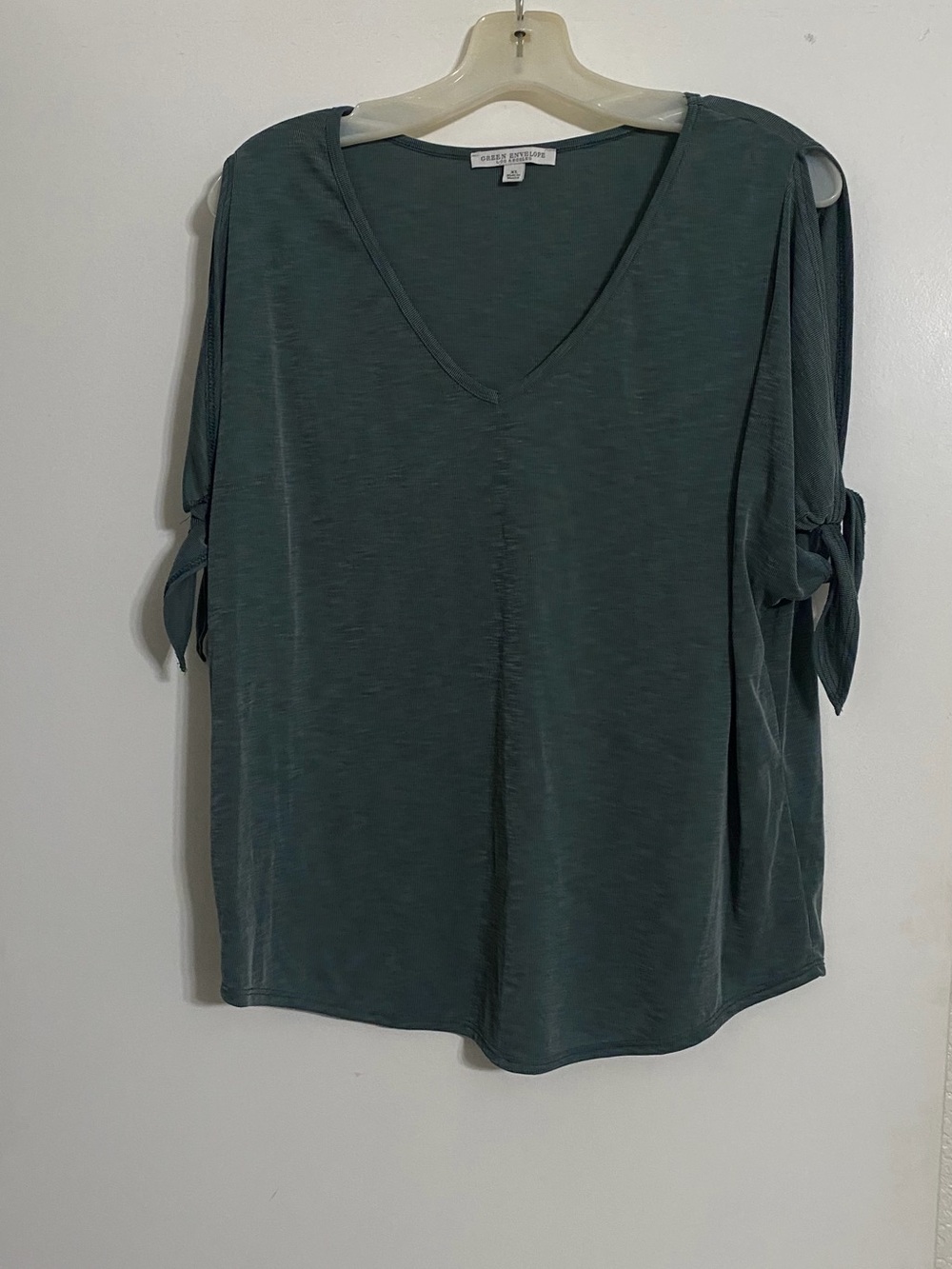 Green Envelope Moss Green V-Neck Tie Sleeve Tunic